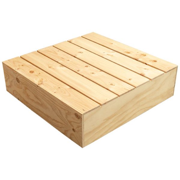 WP99 N large wooden block riser 900x900x250mm natural.jpg